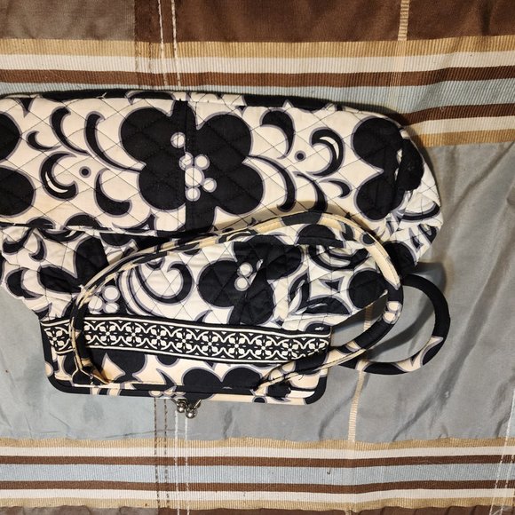 Purses - Picture 5 of 7